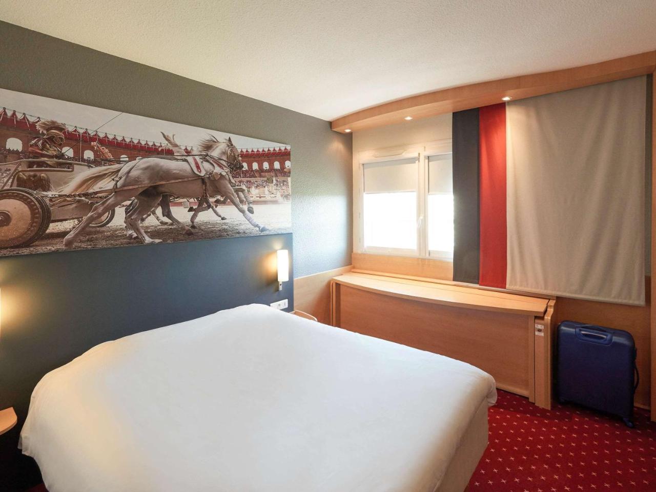 Ibis Cholet Hotel Buitenkant foto